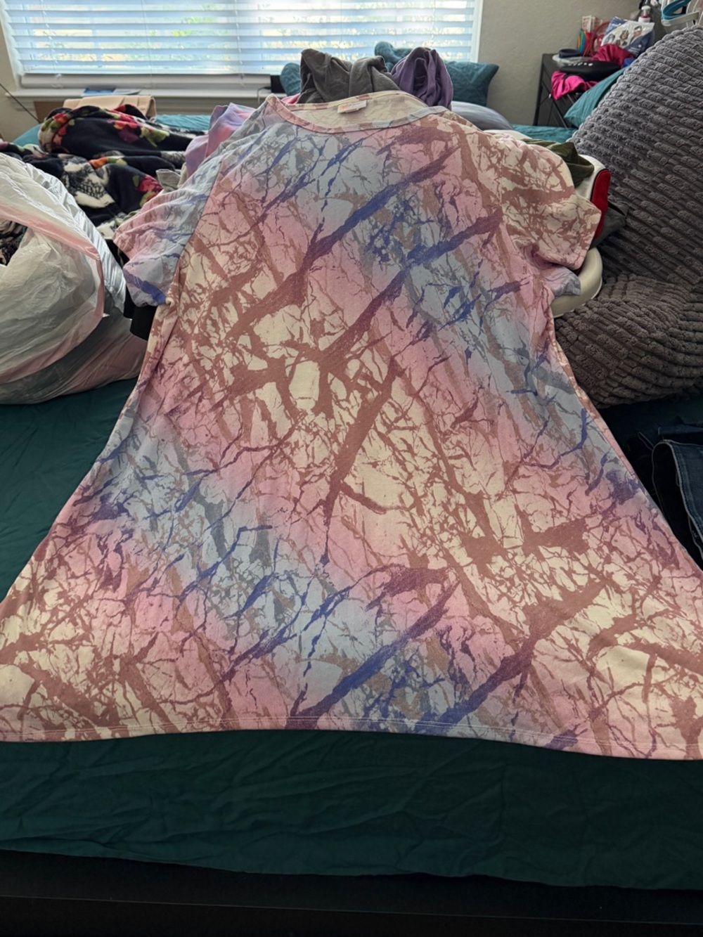 LuLaRoe Marble-Effect Tunic in Pink, Blue and Cream
